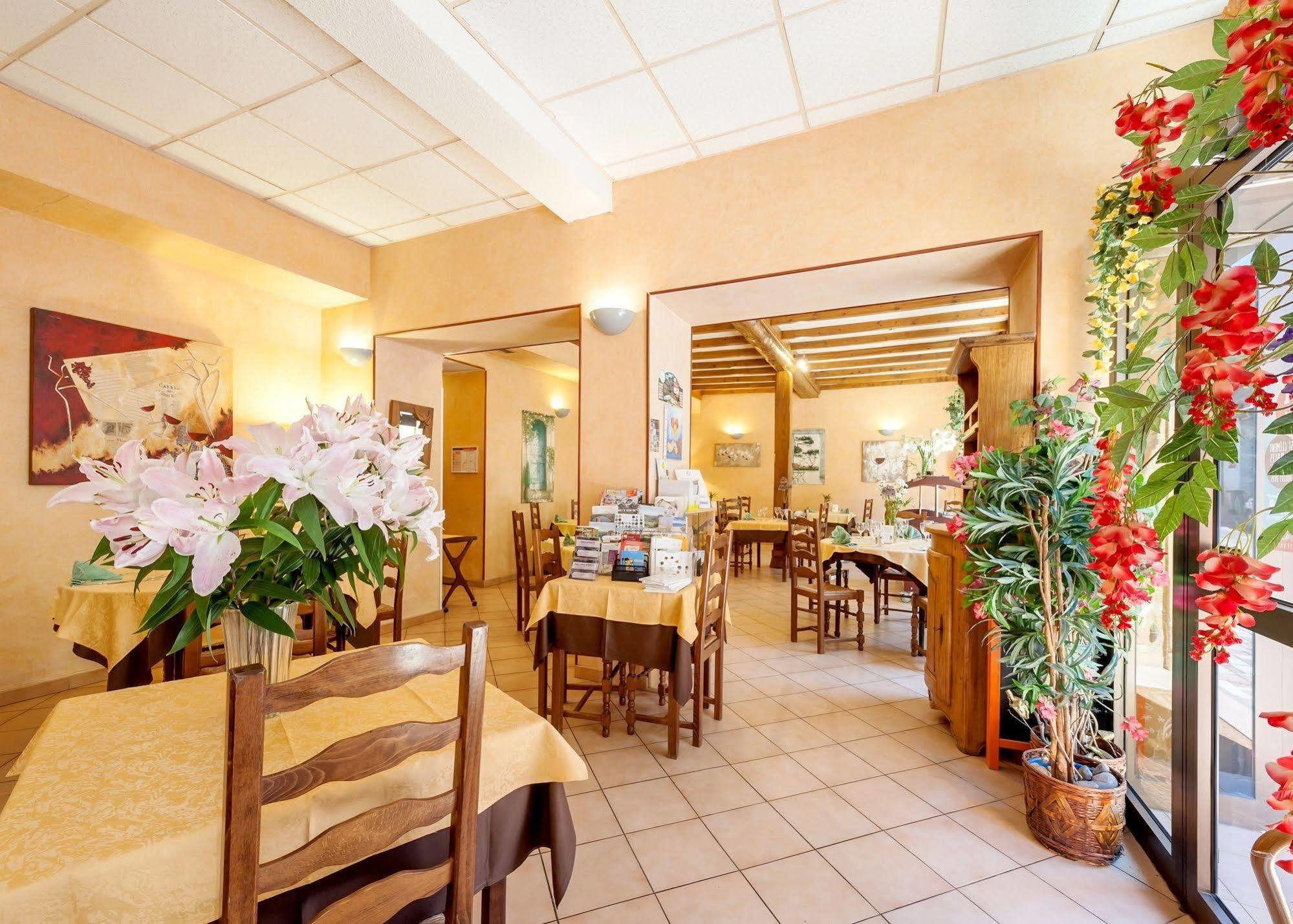 Hotel Restaurant Le Saint Clement المظهر الخارجي الصورة