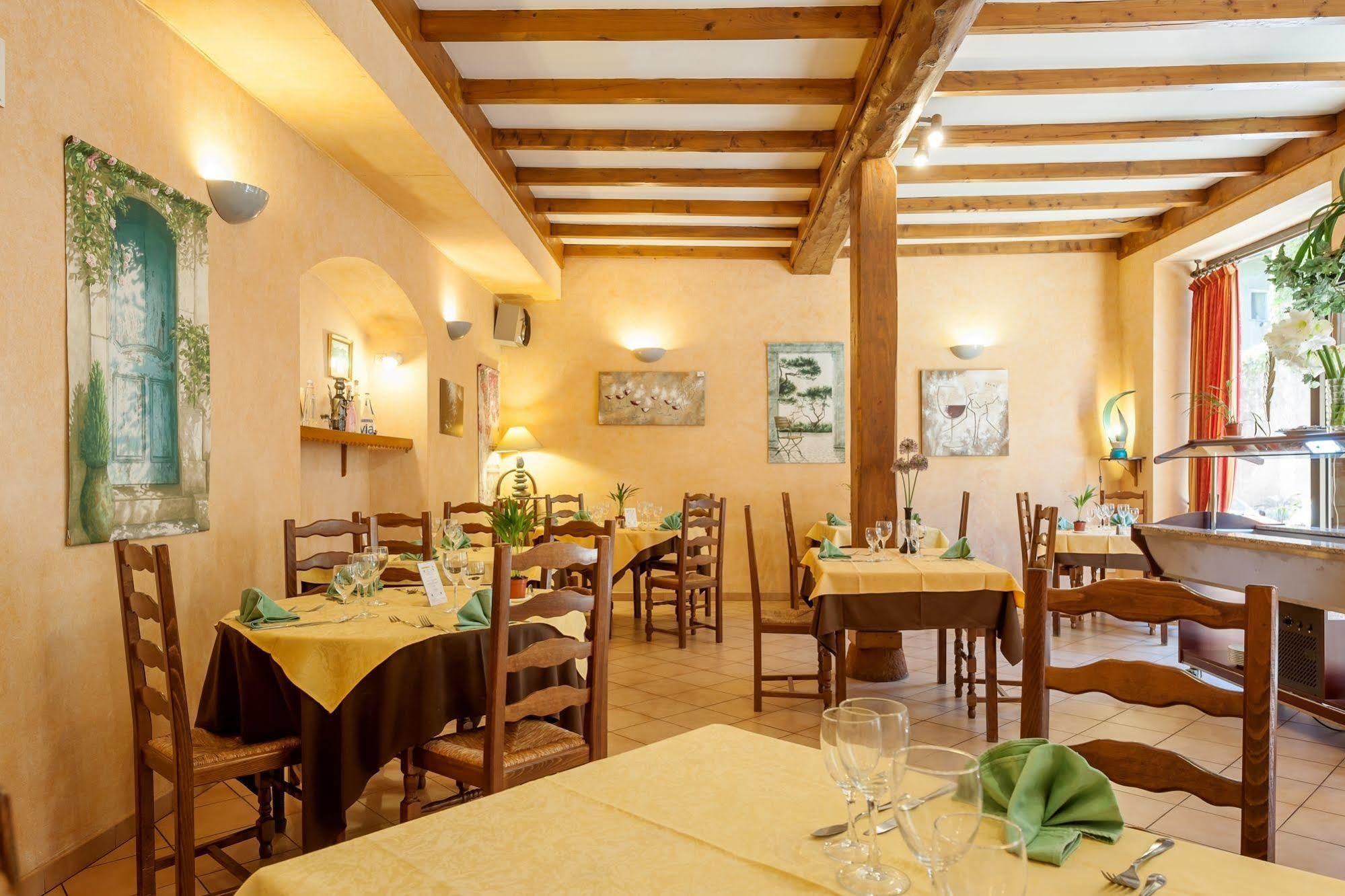 Hotel Restaurant Le Saint Clement المظهر الخارجي الصورة