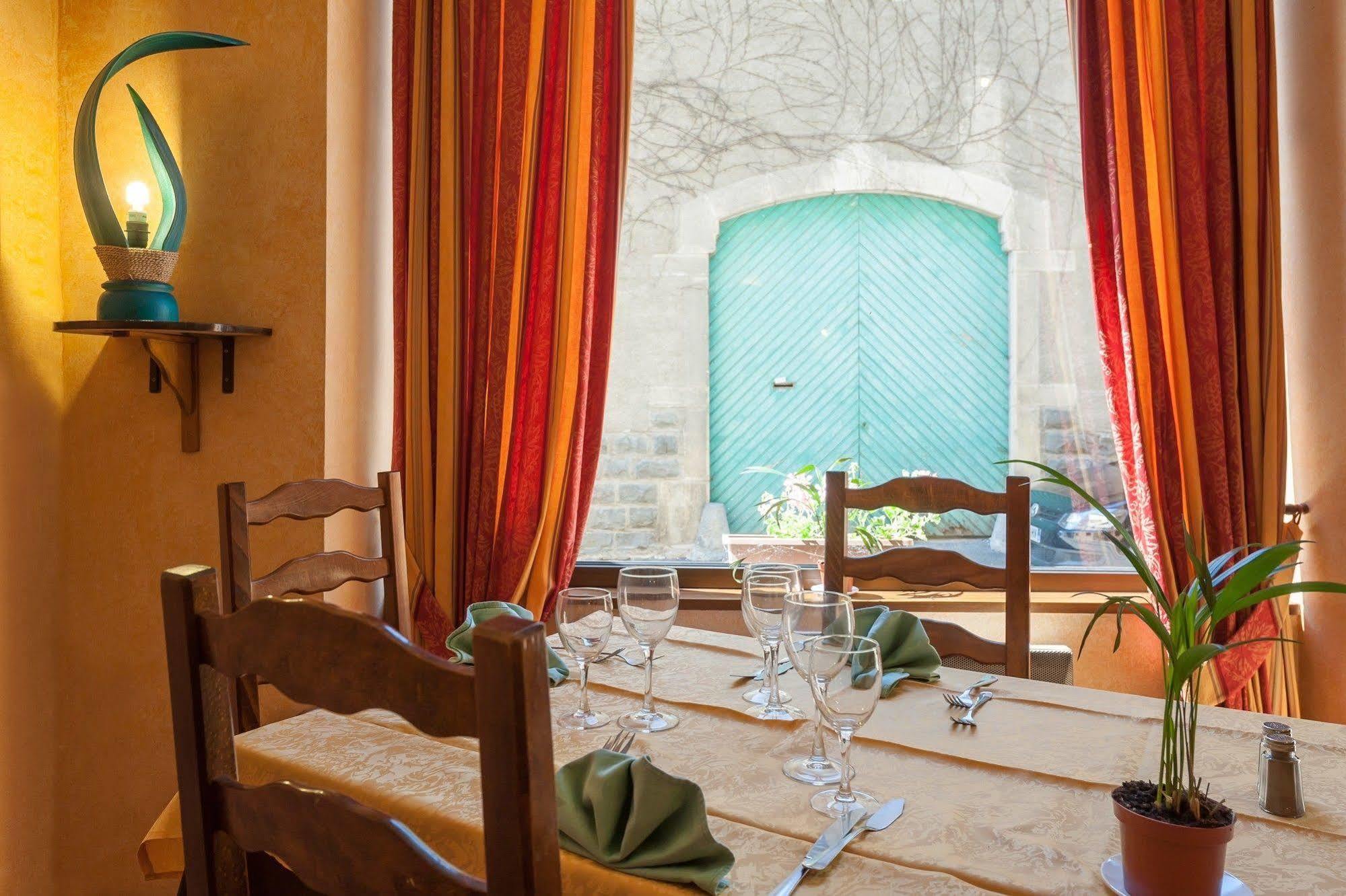 Hotel Restaurant Le Saint Clement المظهر الخارجي الصورة